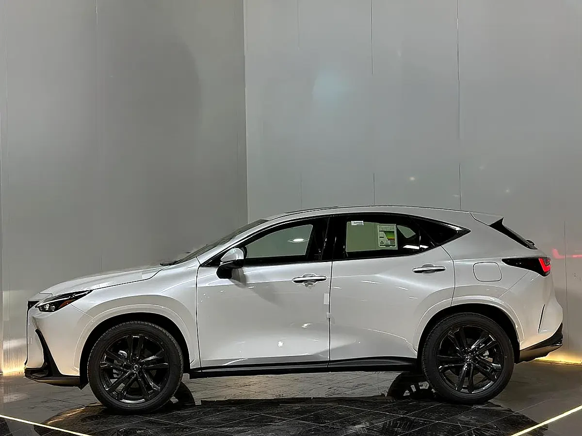 لكزس NX 350 AA موديل 2026 - صورة 2