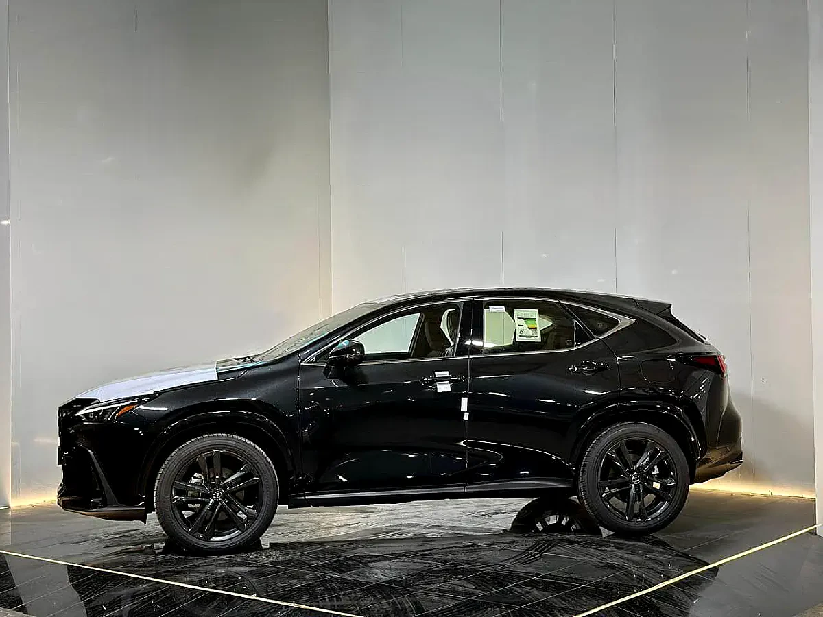 لكزس NX 350 AA موديل 2026 - صورة 3